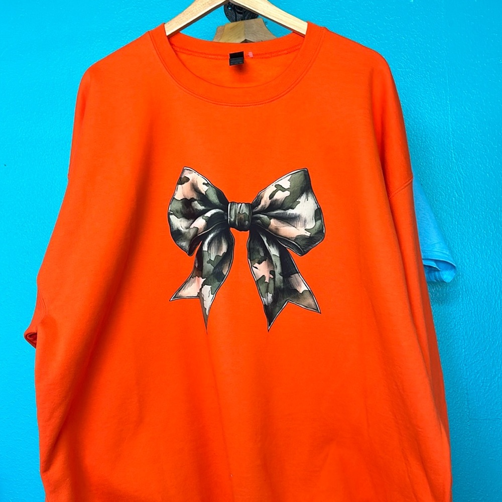 2xl camo bow sweater